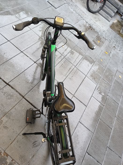 Електровелосипед Cube Bosch планетарна втулка с зарядним