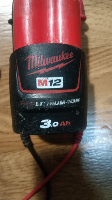Аккумулятор milwaukee вживаний 12v 3.0 ah