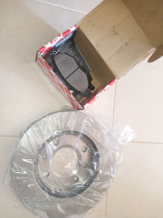 Disco de travão, Jogo de pastilhas para travão de disco