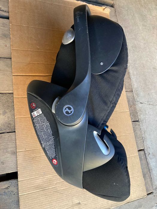 Авто крісло дитяче.