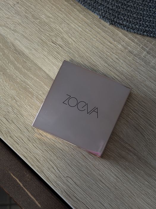 Хайлайтер Zoeva Surreal