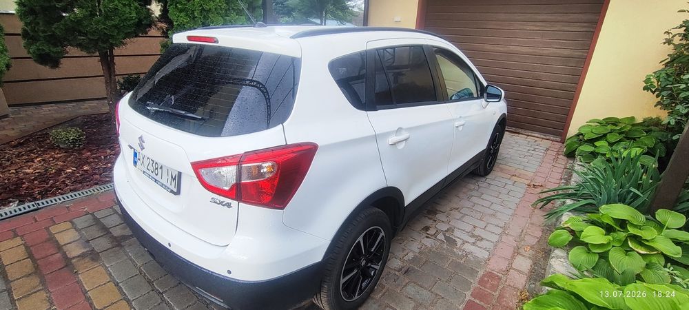 Suzuki sx4  1.6 передній пртвід