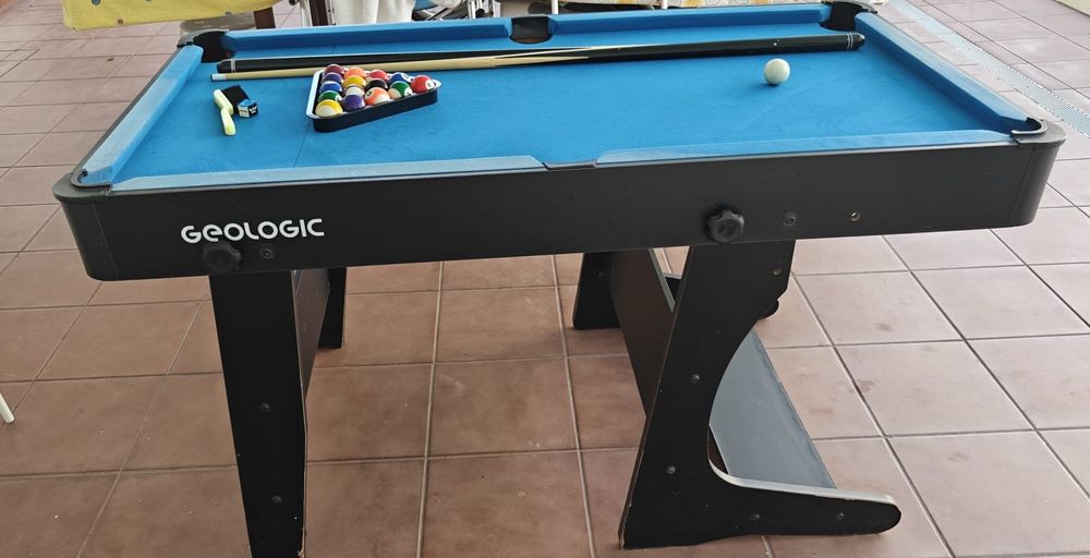 Mesa de Bilhar Americano Dobrável Decathlon (modelo Geologic BT 500 / Pongori BT 500).