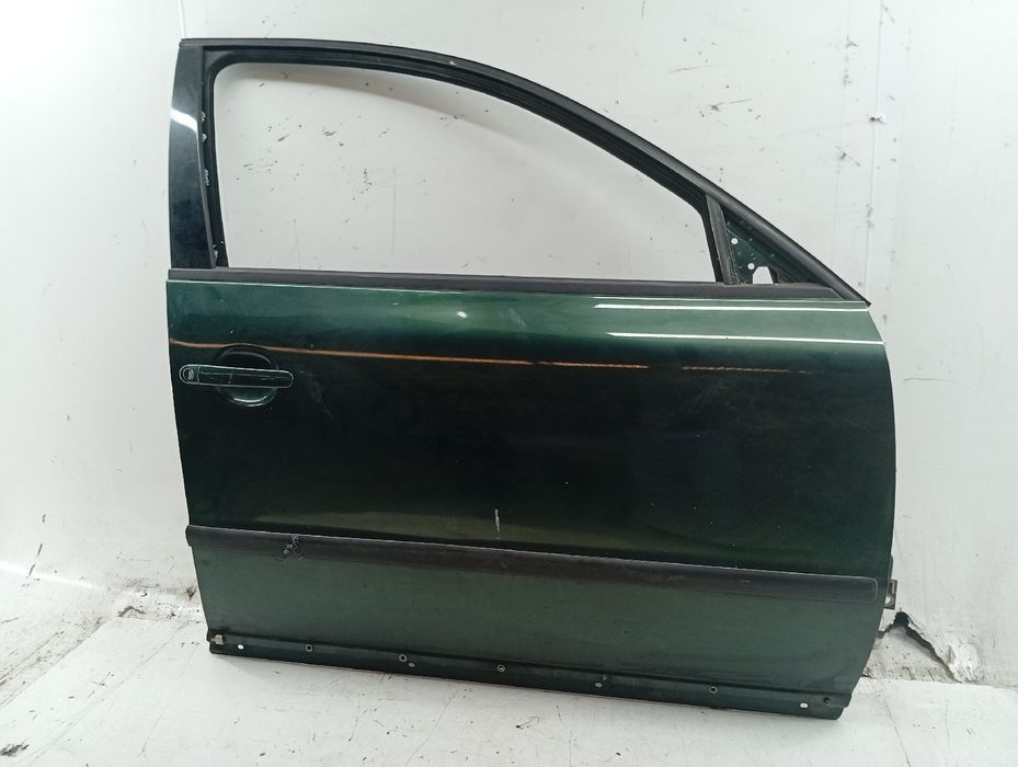 Porta Frente Direita - VOLKSWAGEN Passat (3B2) | 96 - 01