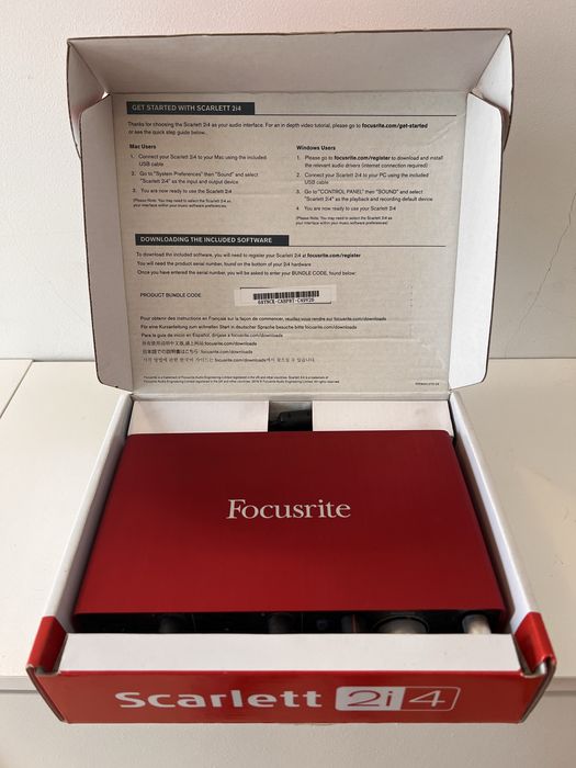 Focusrite Scarlett 2i4 2nd Gen USB Interface Audio (NOVA)