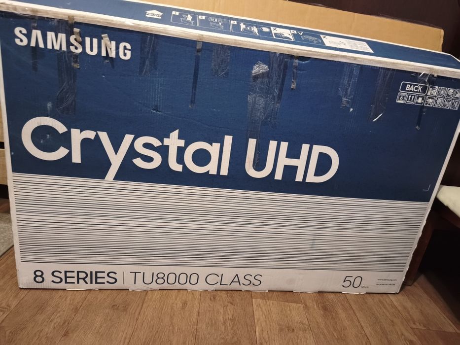 Продам телевізор Samsung Crystal UHD TU8000 під ремонт або на запчасти