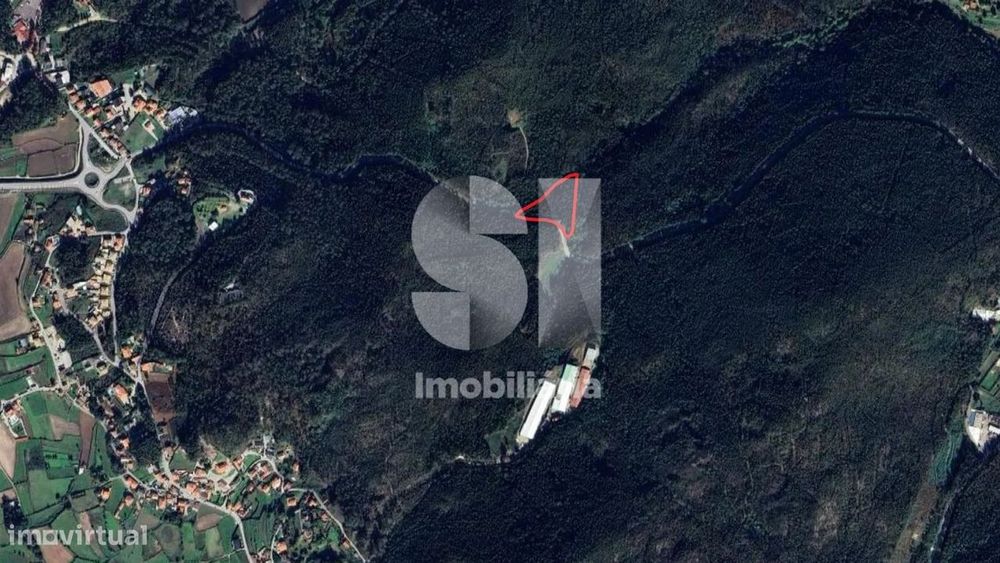 Terreno Rústico – 7.661 m² com Nascente de Água — S. João Da Madeira, Aveiro