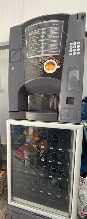 Máquina Combinada - NECTA BRIO 3 + SNACKS & BEBIDAS