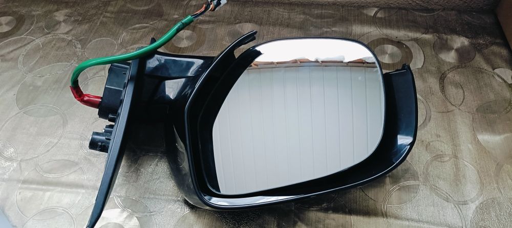 Lusterko zewnętrzne Lewe.