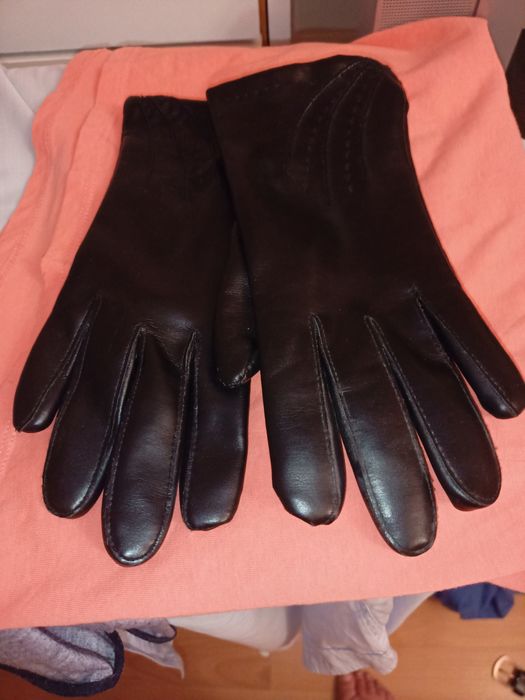 Nowe rękawiczki damskie