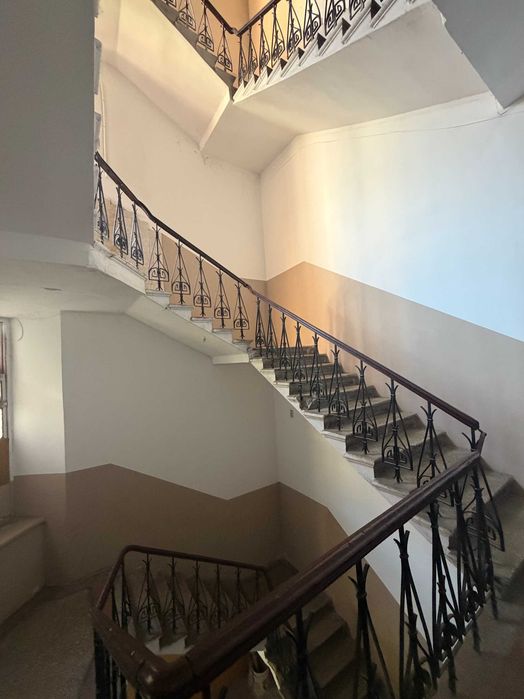 Срочно продам 2-х ком. квартиру в Центре. Бельгийка