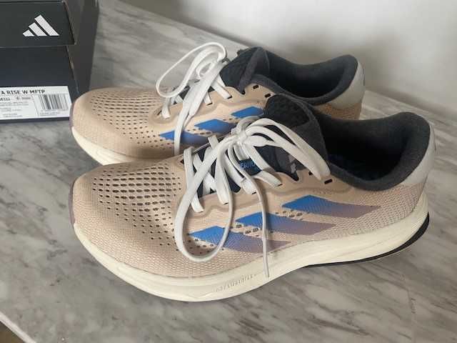 Buty damskie nowe marki Adidas Supernova, nr 38