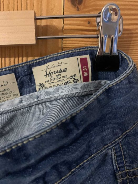 Spodnie jeans i materiał 3 sztuki