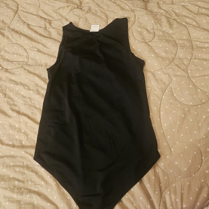 Базове боді без рукавів Zara