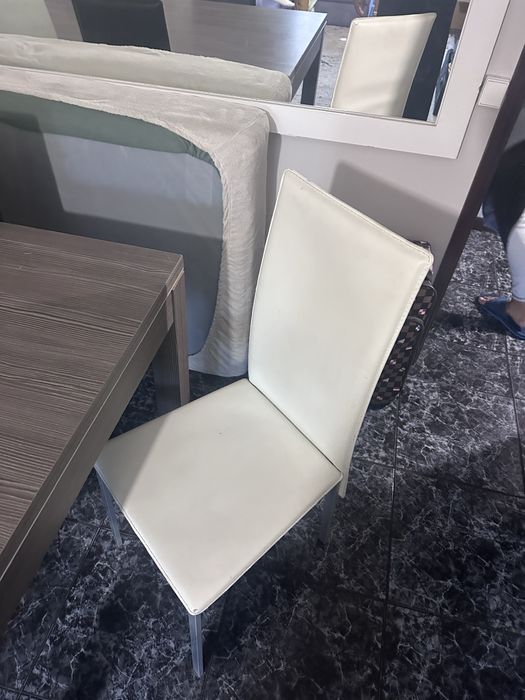 Mesa de jantar extensivel +6 cadeiras