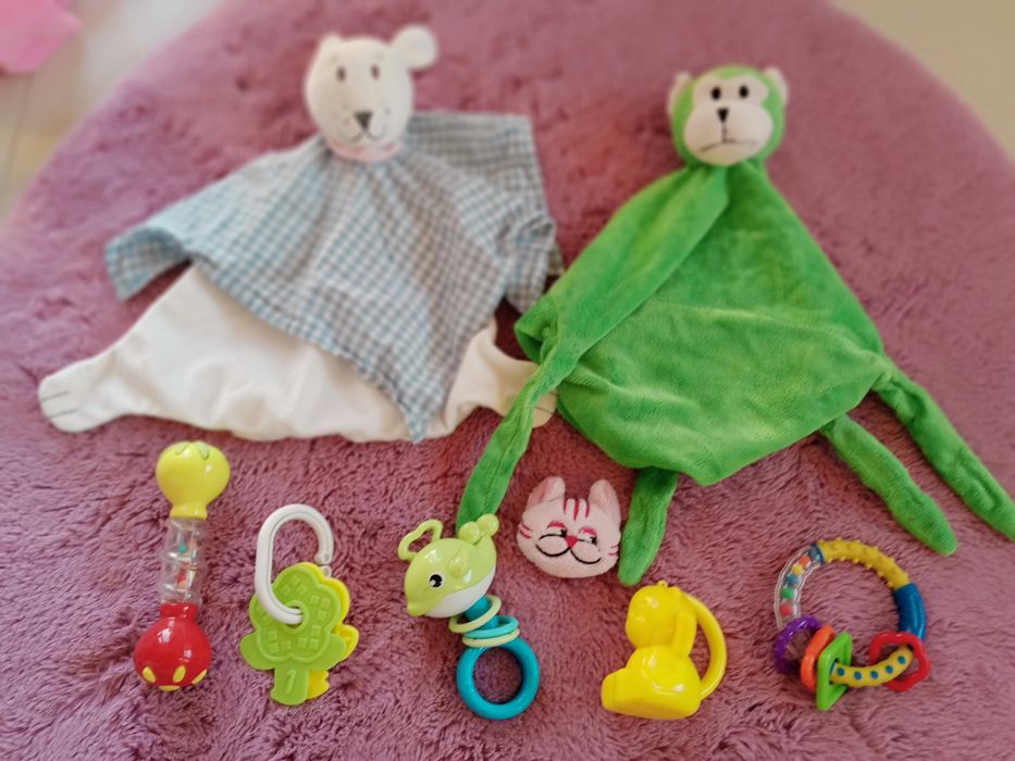 Maskotki gryzaki grzechotki zabawki niemowlęce