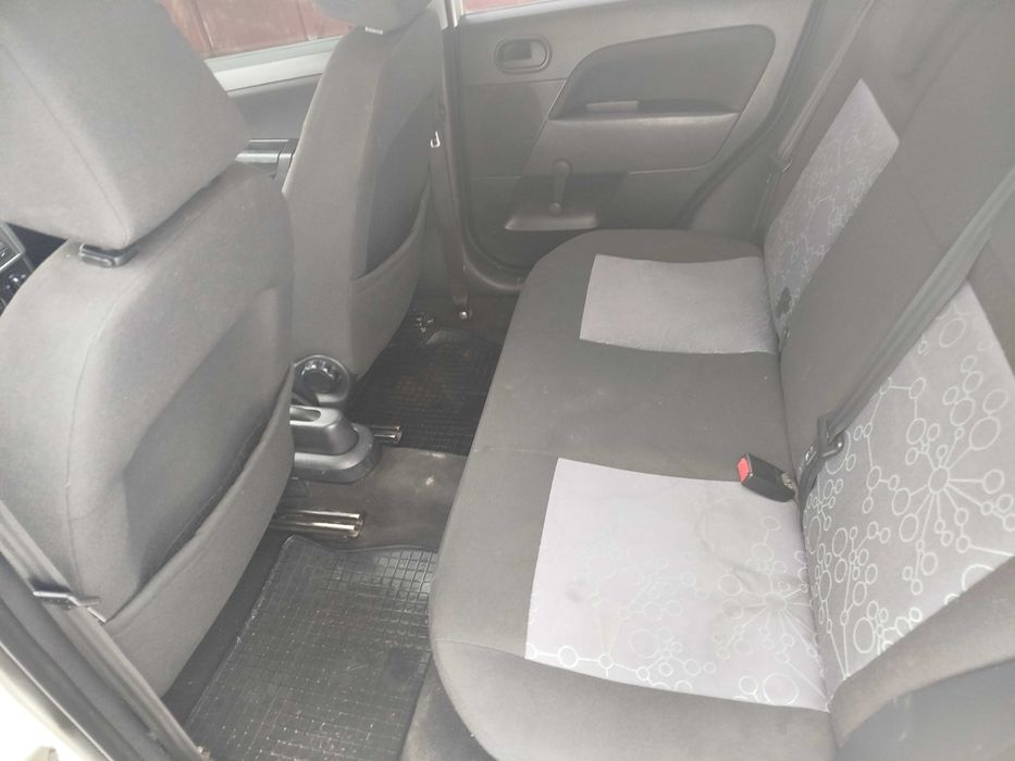 Форд фієста 1.4 2008рік