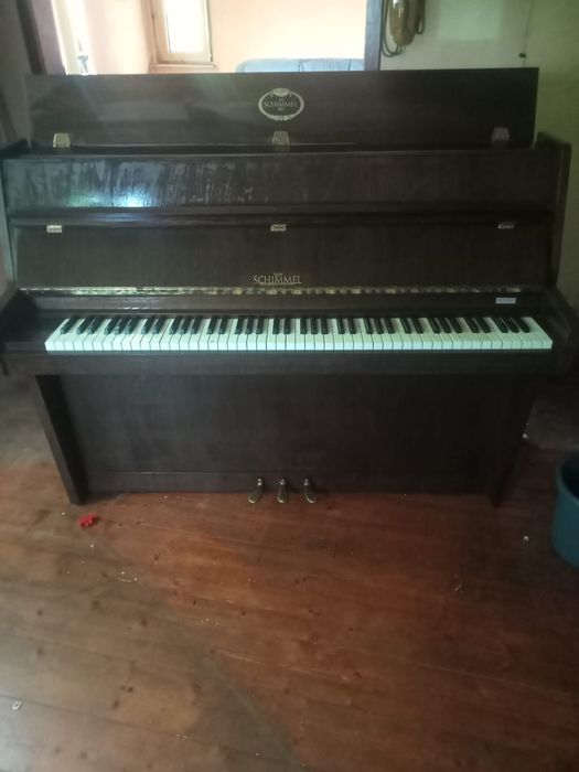 Піаніно шіммель (Schimmel)  на три педапі