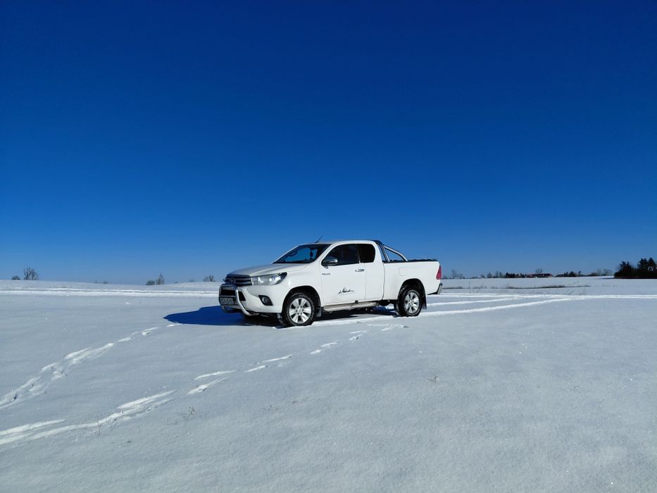 Toyota Hilux 2.4 D