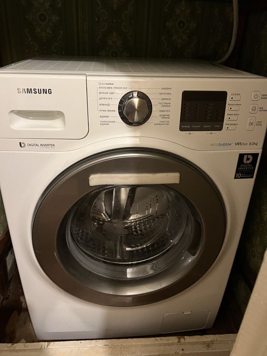 Продам стеральную машину самсунг на 8 кг