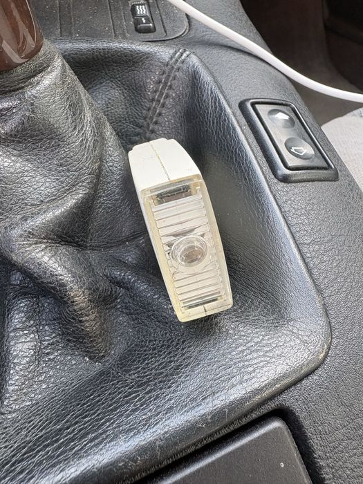 Latarka bmw e36.