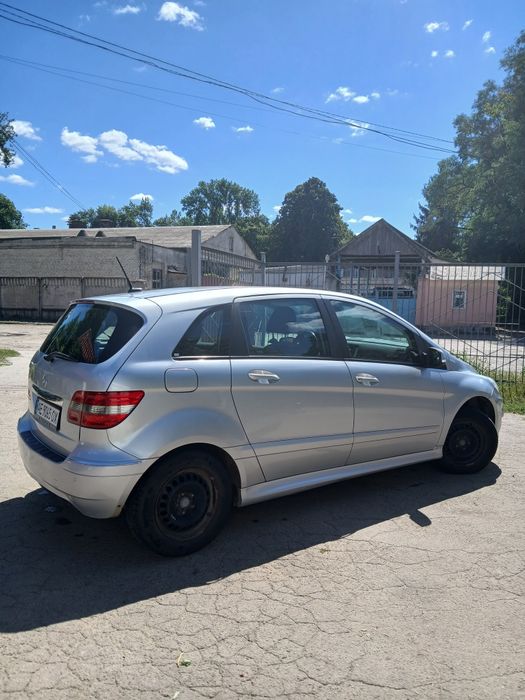 Продам мерседес В 180