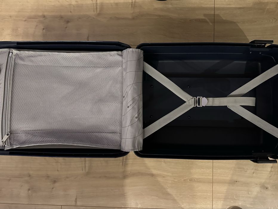 Trolley de Cabine Rígido DELSEY com 2 rodas