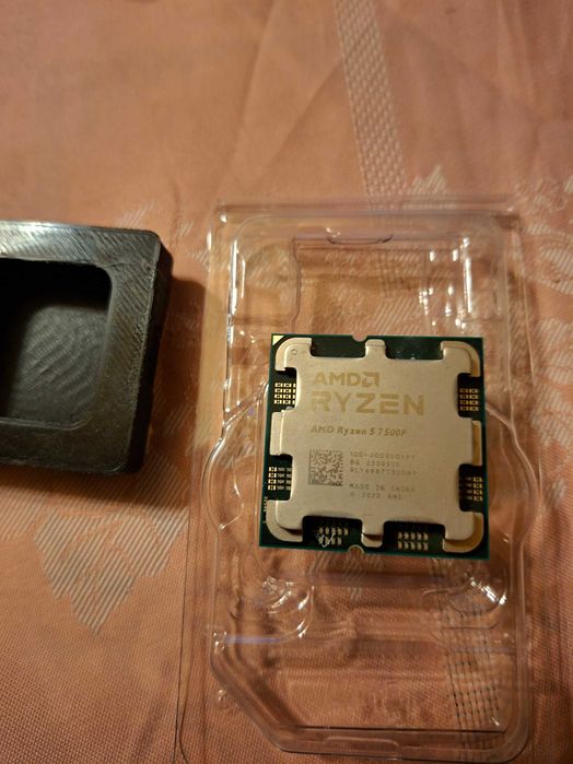 Procesor AMD Ryzen 7500F (zen 4)