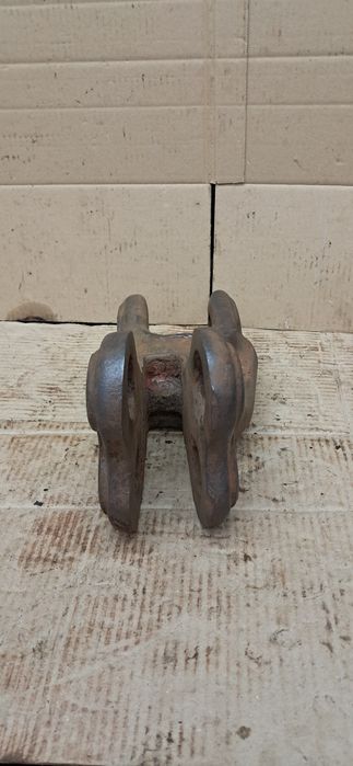 Скоба навіски вилка кардану ДТ 75 74