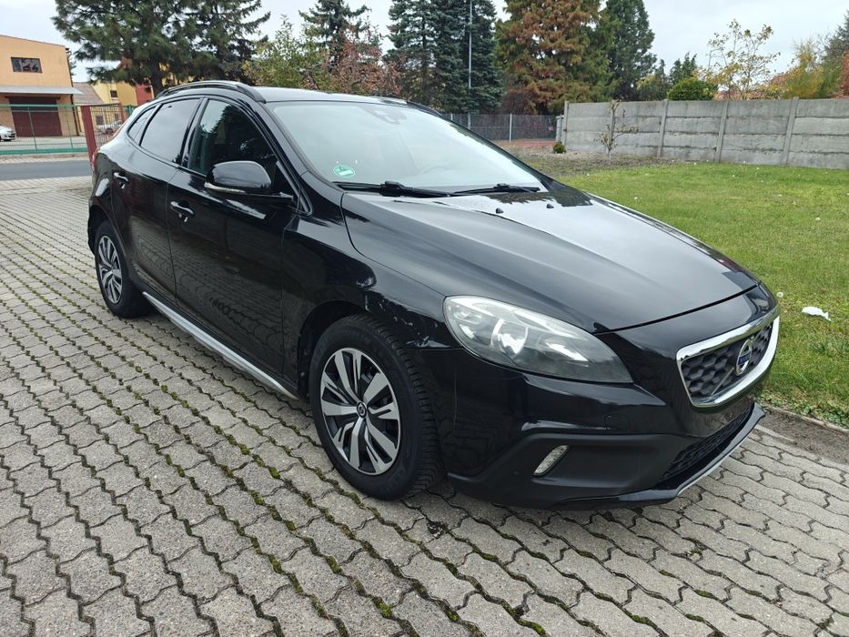 Volvo V40 Cross Country Momentum