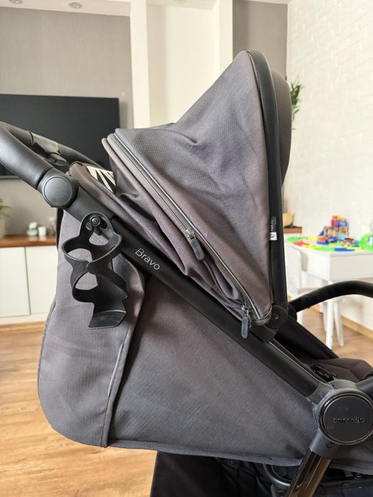 Прогулянкова коляска CARRELLO Bravo