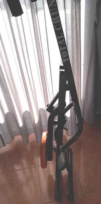 Máquina multi-exercício Total Crunch