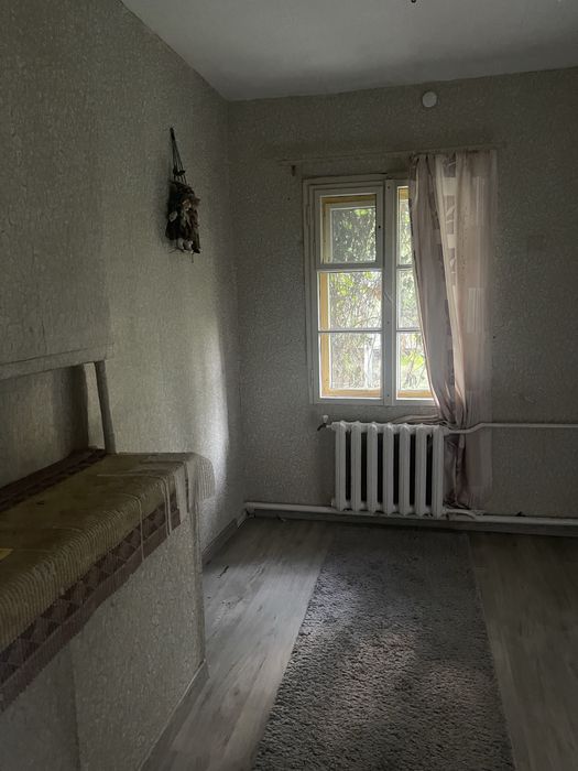Продам будинок на 2 входи центр с. Фурси