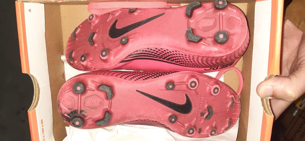 Chuteiras Nike 32