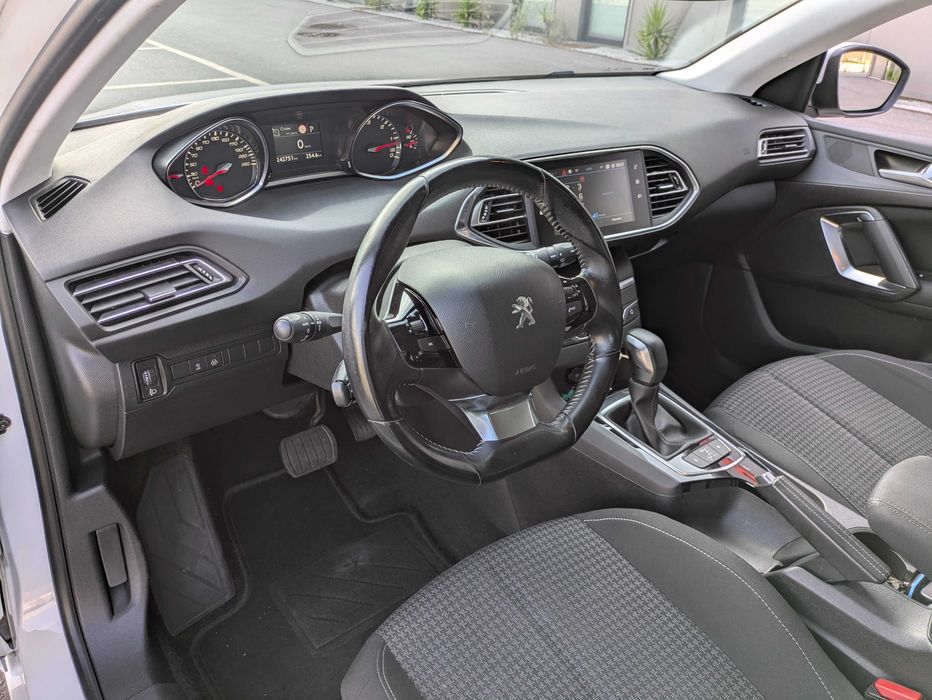 Peugeot 308 SW BlueHDi 120 EAT6 Stop & Start Allure