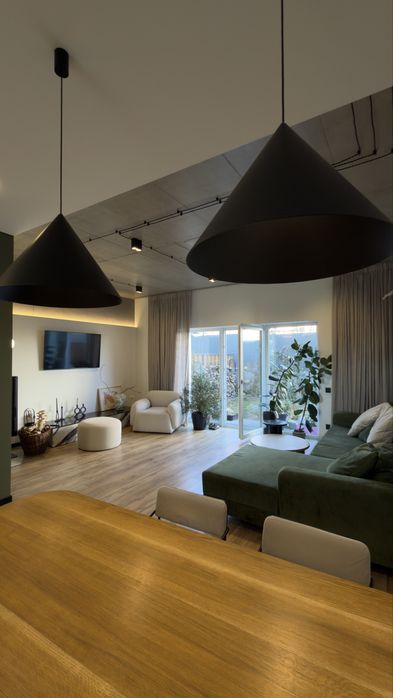 Оренда котеджу в Зубрі