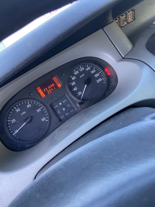 Бус Reno Trafik  оригинал 230 тис пробігу