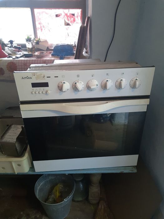 Духовка с поверхностью из германии