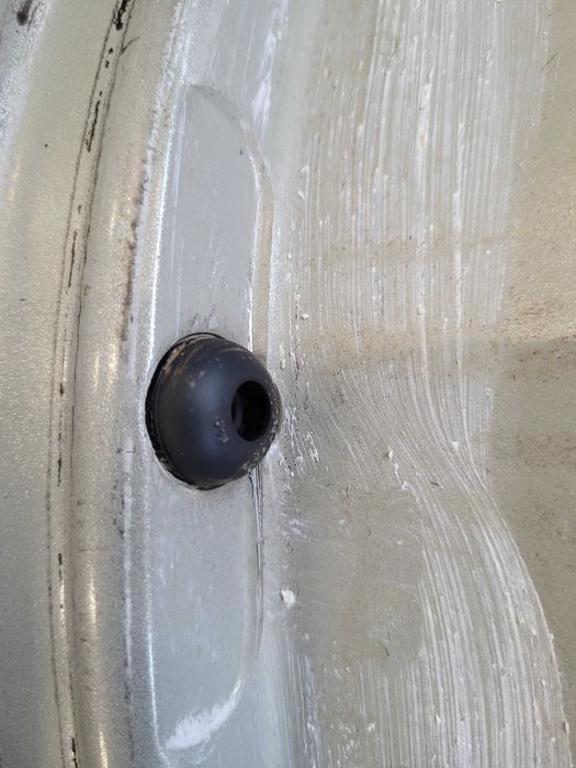 Felgi aluminiowe volvo r 16 komplet 5 x 108