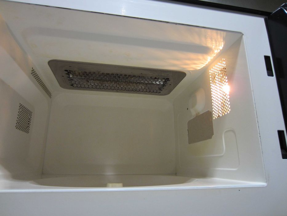 Микроволновая печь,микроволновка Panasonic NN-GX36BF(тактовые кнопки)