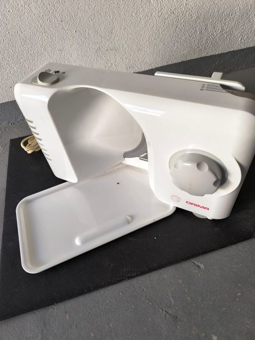 Fiambreira electrica sem uso como nova