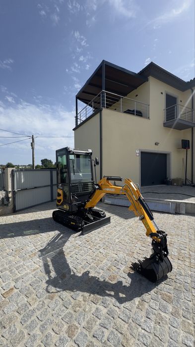 Mini escavadora Landward 1.8ton 18.4 kw (Nova)!!