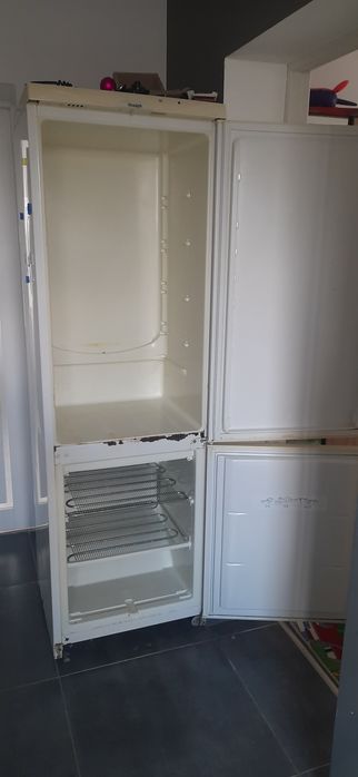 Продам холодильник.