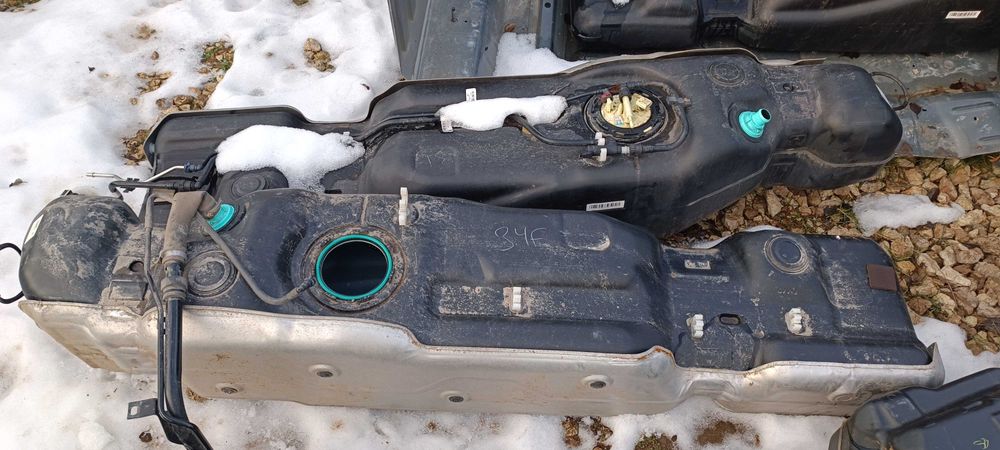 Бак пластиковий 60 130 150 літрів