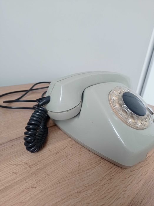 Telefon stacjonarny PRL