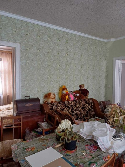 Продається 2-поверховий цегляний будинок м. Тараща