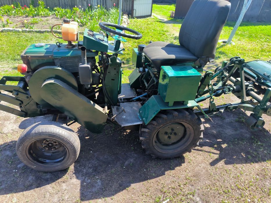 Мото тратор з вом