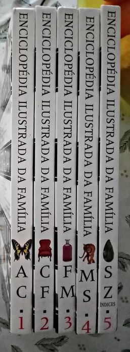 Enciclopédia Ilustrada da Familia de A a Z - 5 volumes = 10 euros