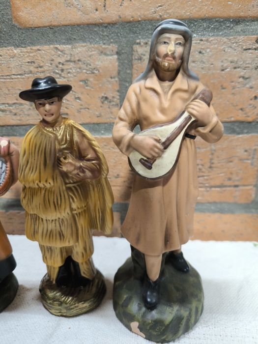 Conjunto de 3 Figuras de Presépio
