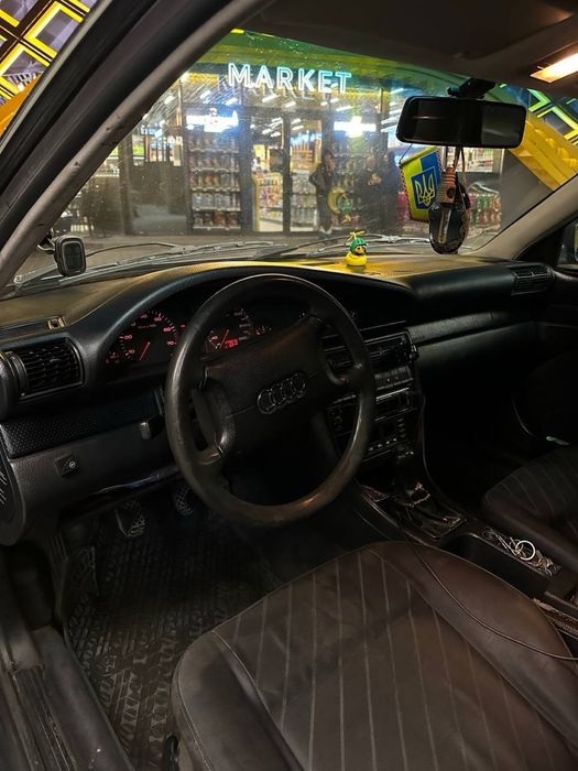 Продам Audi A6C4
